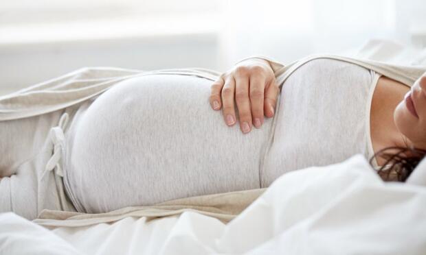 Hamilelikte uyku problemleri ile nasıl baş edilir? Hamilelikte uyku problemleri için doğal çözümler nelerdir?